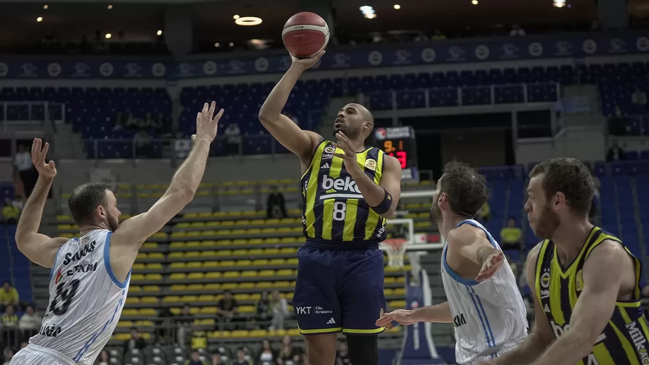 Fenerbahçe Erkek Basketbol Takımı Aliağa Petkimspor’u farklı geçti | Maç Sonucu Fenerbahçe 105-83 Aliağa Petkimspor