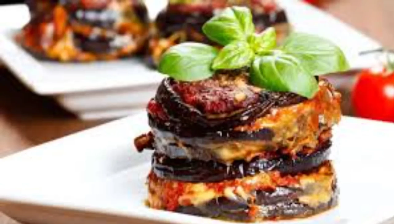 İtalyan ninelerin mutfağından! Patlıcanlı parmigiana tarifi