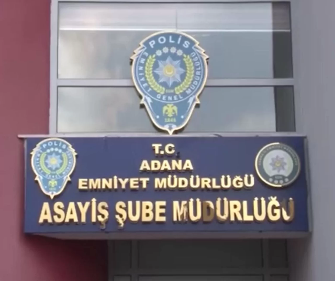 Adana’da 50 yıl hapis cezalı hükümlü kovalamaca sonrası yakalandı