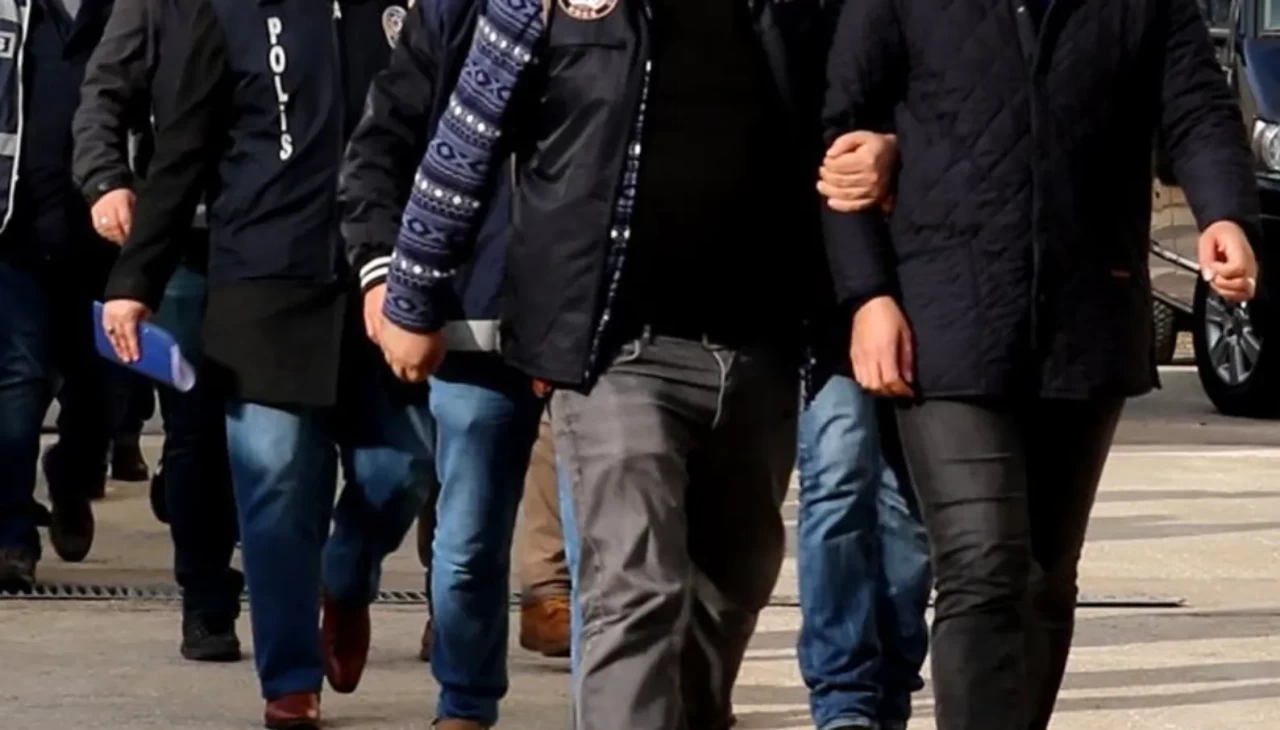 İstanbul merkezli 6 ilde “faizsiz kredi” vaadiyle dolandırıcılık operasyonu: 4 tutuklama