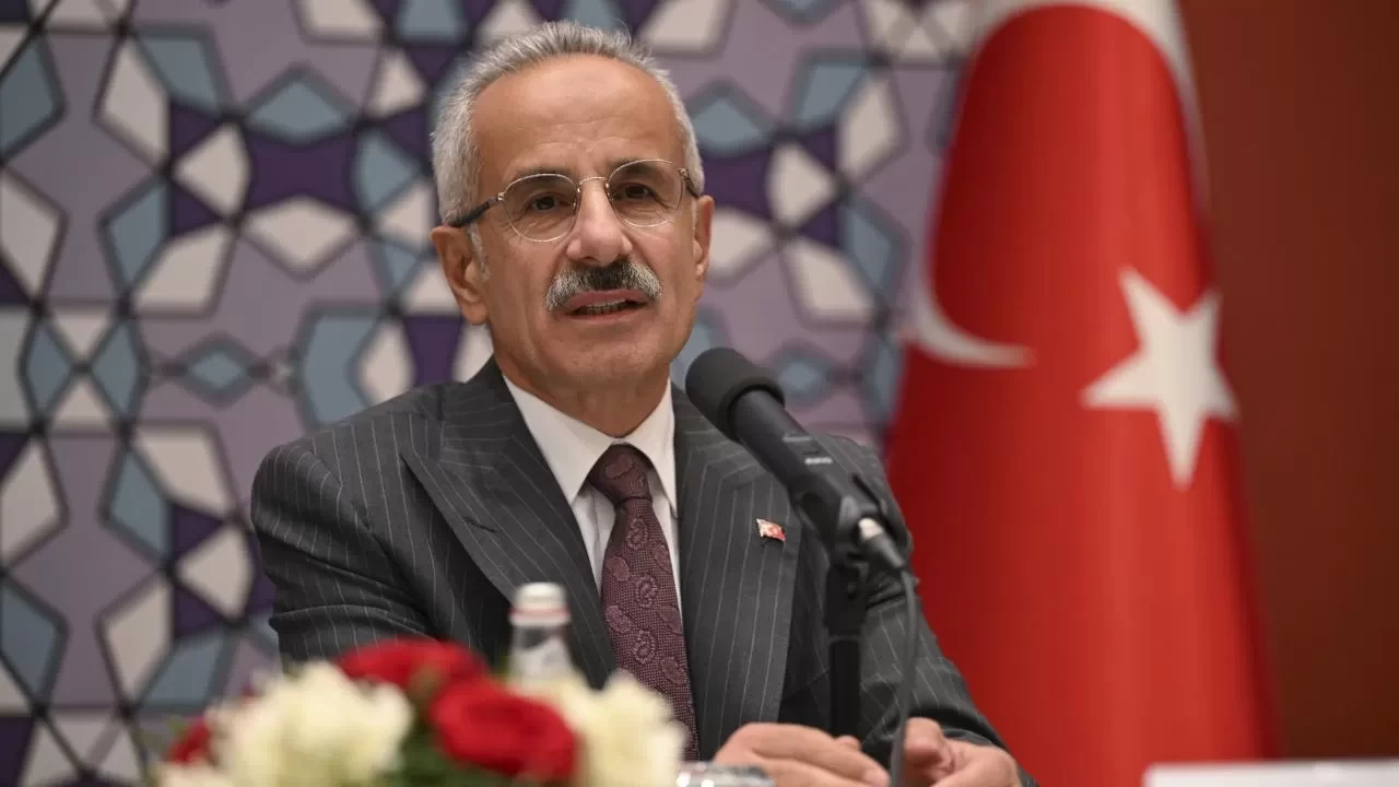 Bakan Uraloğlu: Ulaşım yatırımları, Türkiye'nin kalkınma lokomotifidir