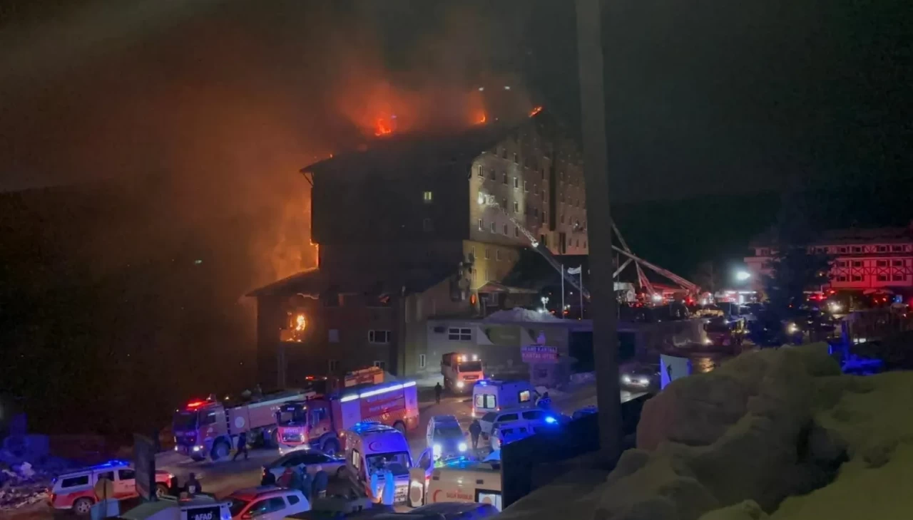 Grand Kartal Otel faciasında 3. duruşma! Yönetim kurulu üyeleri savunmalarını yaptı