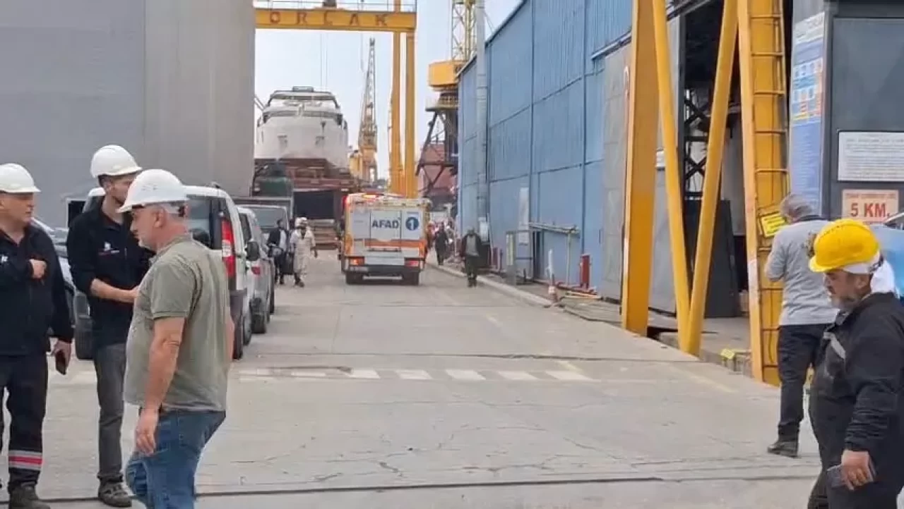 Tuzla tersanesinde facia! Makine dairesinde patlama: Ölü ve yaralılar var