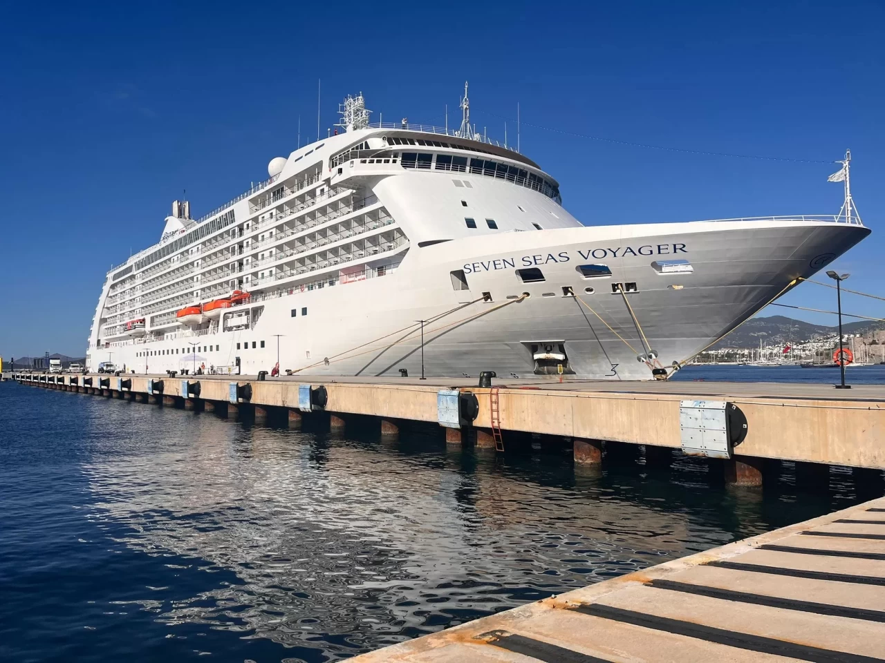 Seven Seas Voyager, Bodrum'a geldi