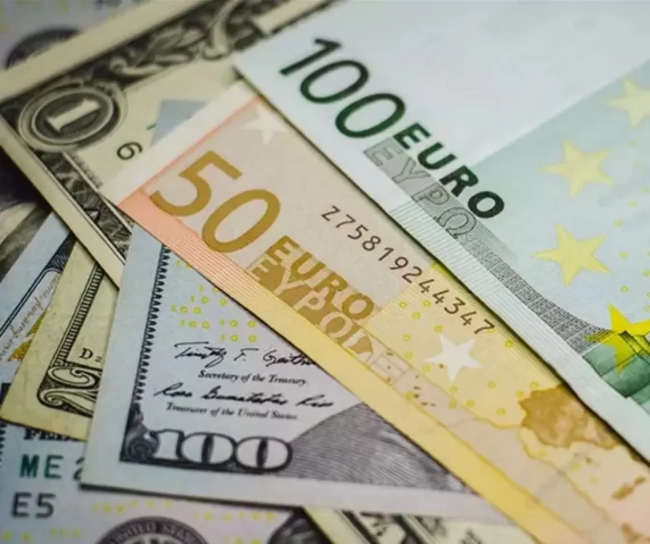 Dolar ve euro bugün ne kadar? 1 Ekim 2025 güncel döviz kurları