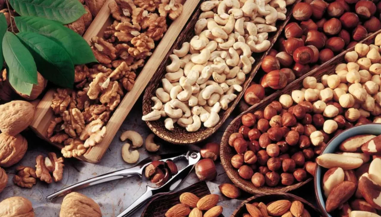 Kuruyemişleri hemen yemeyin! Tüketmeden önce bu formül faydasını ikiye katlıyor