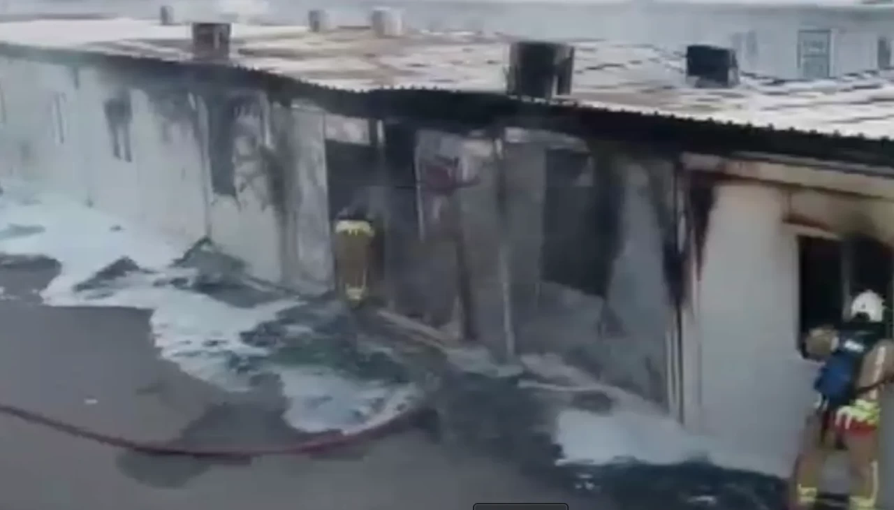 Kahramanmaraş’ta konteyner okulda yangın: 4 sınıf kullanılamaz hale geldi