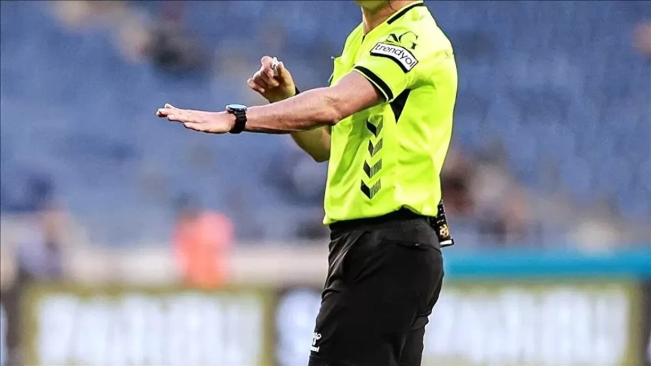 Eski Gençlik ve Spor Bakanı Mehmet Muharrem Kasapoğlu: “TFF’nin adil ve kararlı yaptırım adımlarını sonuna kadar destekliyorum”