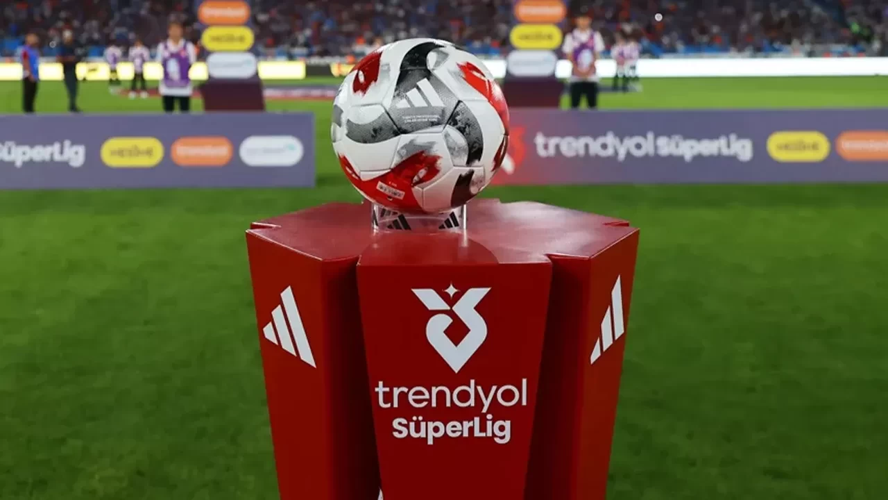 Galatasaray-Trabzonspor ve Beşiktaş-Fenerbahçe maçları 125 ülkede yayımlanacak