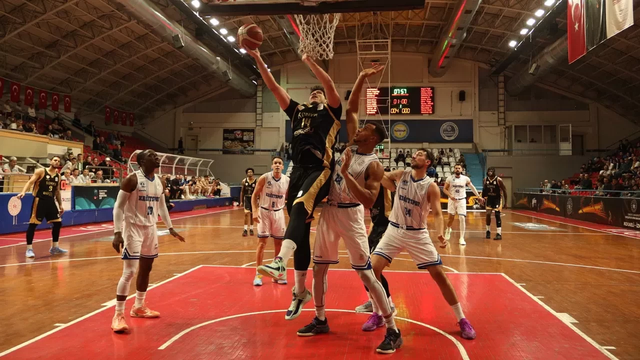 Konya Büyükşehir deplasmanda kazandı | Maç Sonucu: Kocaeli BŞB Kağıtspor 65-75 Konya BŞB