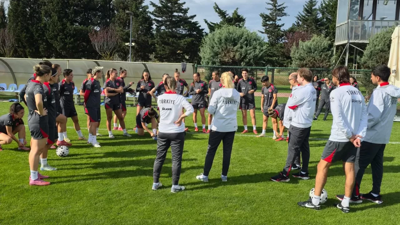 A Milli Kadın Futbol Takımı, Kosova rövanşı öncesi hazırlıklarını tamamladı