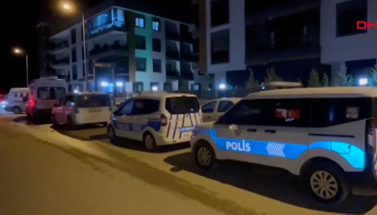 İzmir’de aile faciası: Anne, baba ve oğulları evlerinde ölü bulundu