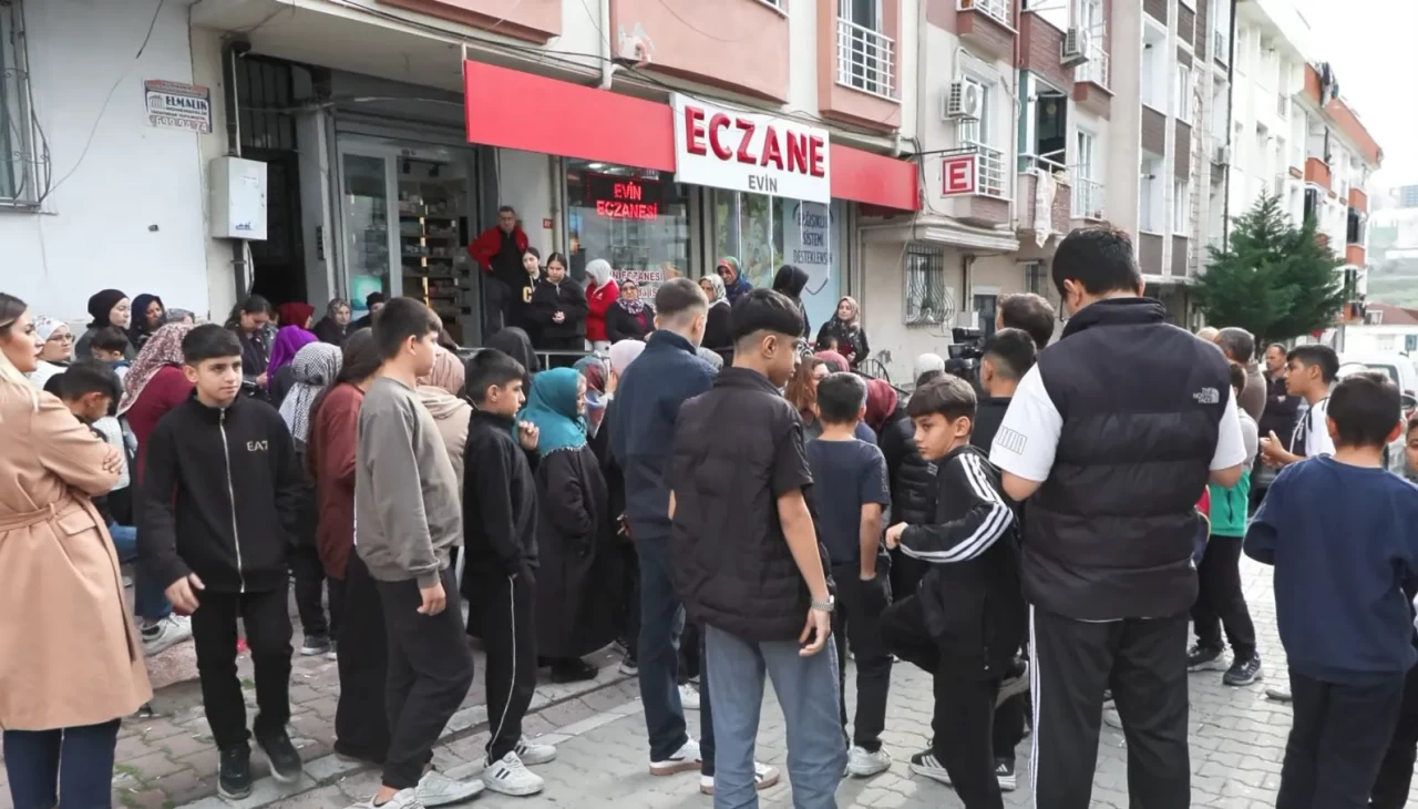 Esenyurt’ta 13 yaşındaki Eren Yılgın evde ölü bulundu: tavuk dönerden zehirlenme şüphesi