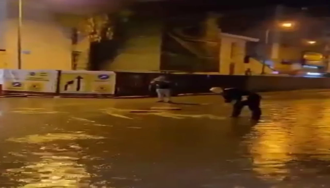 Hatay’da sağanak hayatı felç etti! Sokaklar göle döndü