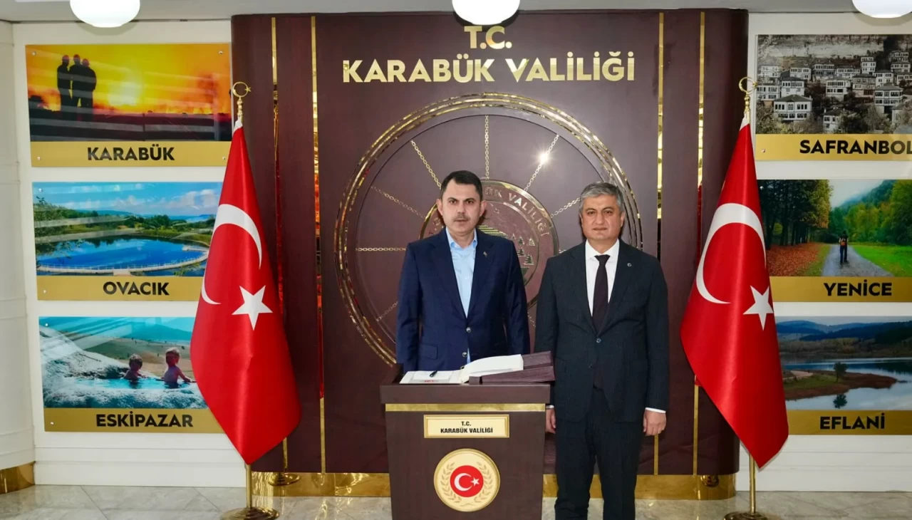 Bakan Kurum, Karabük'te ziyaretlerde bulundu