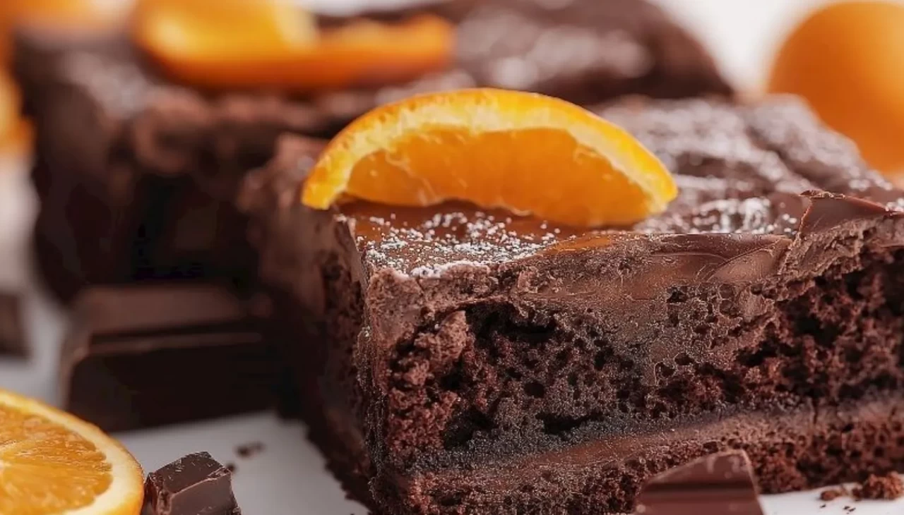 Portakallı kakaolu kek pişirenin kapısı susmuyor! Komşuların akın ettiği tarif