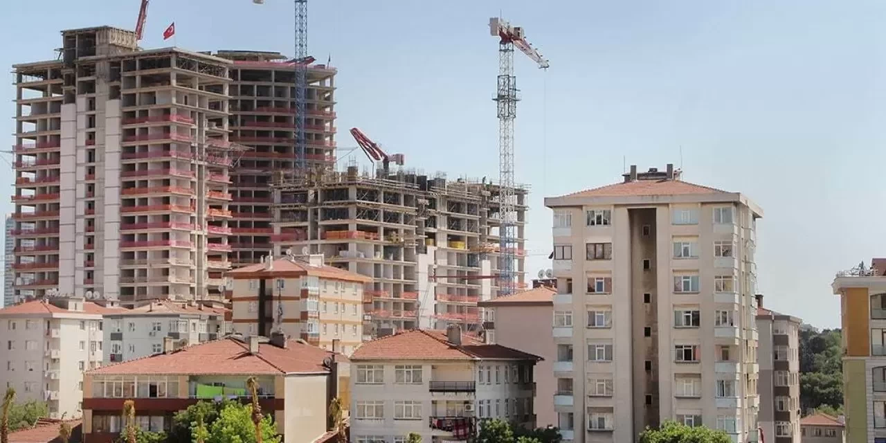 İnşaat sektöründe canlanma sinyali: Yapı ruhsatı sayısı yılın üçüncü çeyreğinde arttı