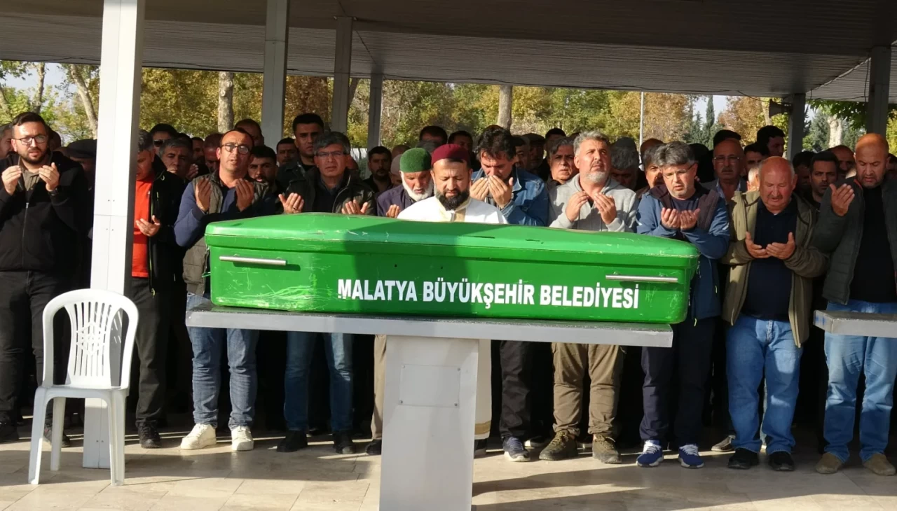 Malatya'da intihara kalkışan 19 yaşındaki kadından acı haber geldi