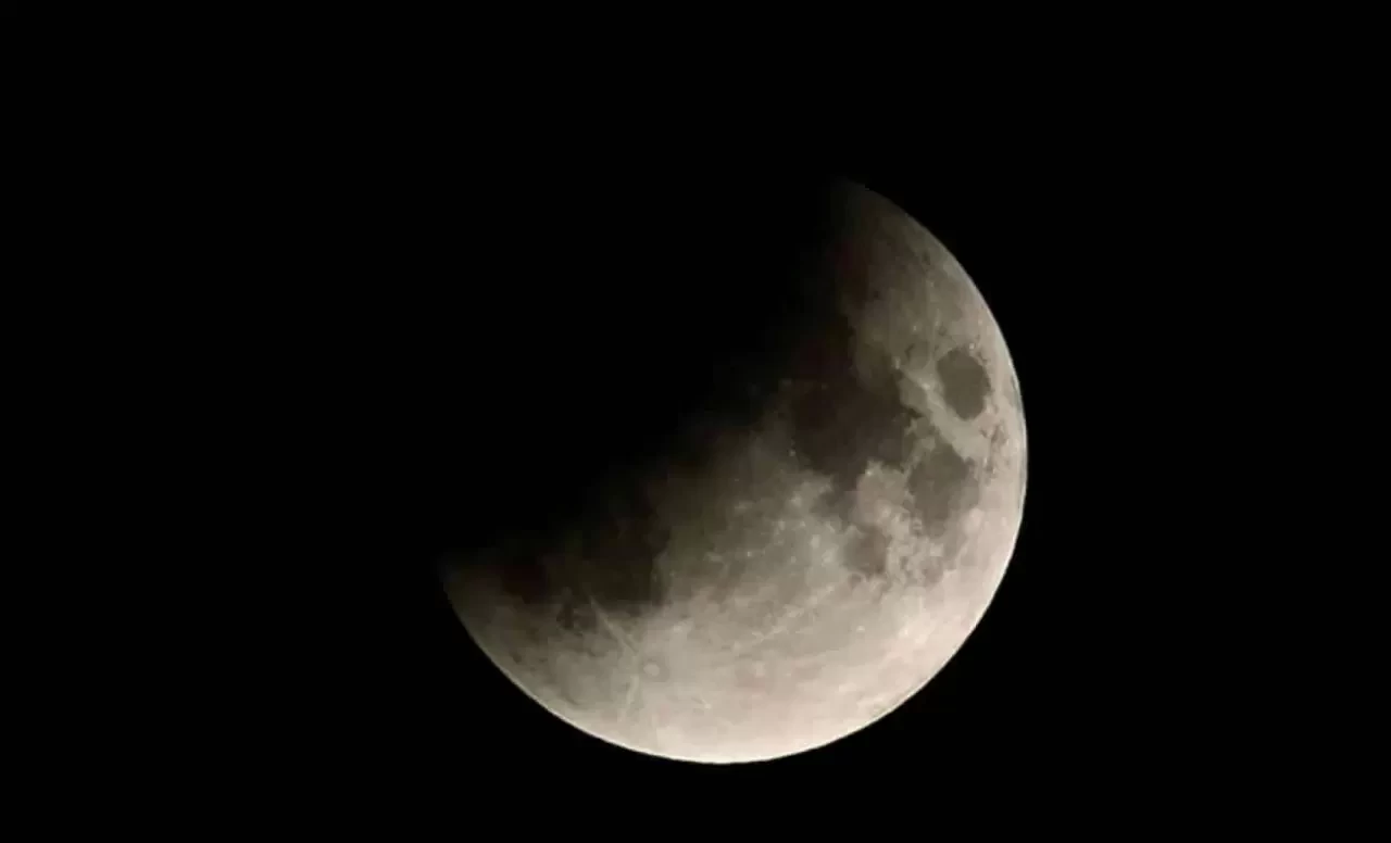 Kasım dolunayı ne zaman? Boğa burcunda süper ay saat kaçta parlayacak? Yılın en parlak dolunayı yaklaşıyor!