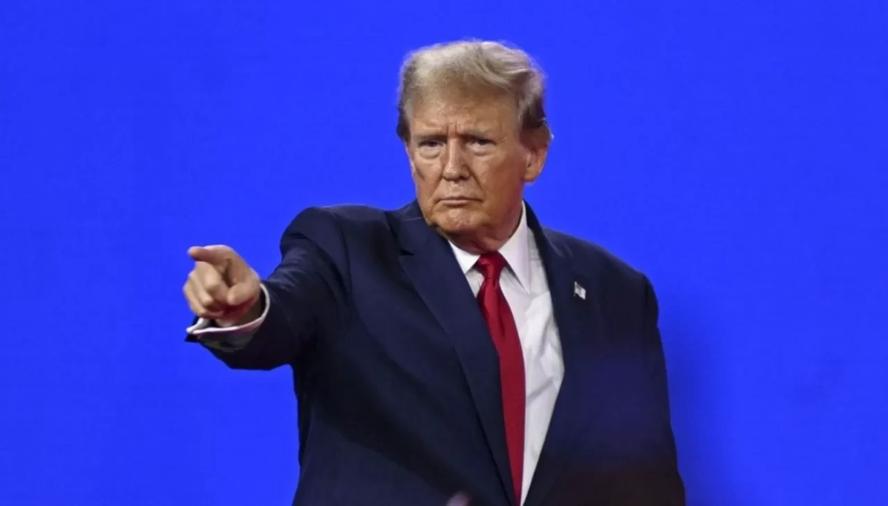 Trump’tan sert çıkış: “Komünist aday kazanırsa New York’a fon yok!”