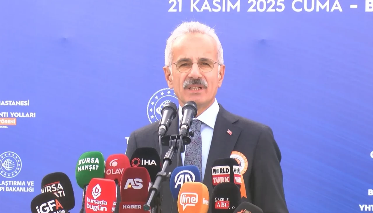 Bakan Uraloğlu müjdeyi verdi! Bursa Şehir Hastanesi ve YHT Garı bağlantı yollarında temel atıldı