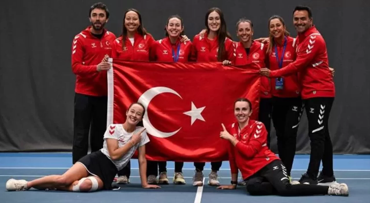 A Milli Kadın Tenis Takımı, Billie Jean King Kupası’nda Almanya’yı 2-1 mağlup etti
