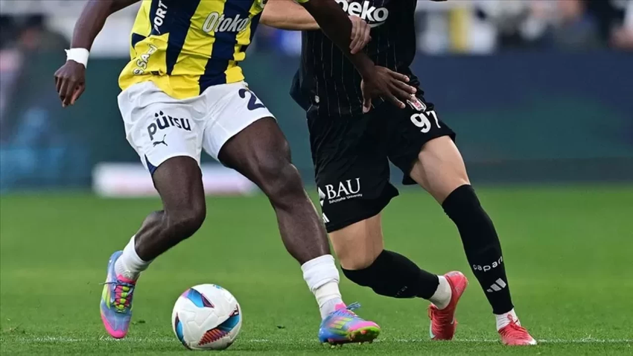 Süper Lig'de Beşiktaş-Fenerbahçe derbisinin ilk 11'leri belli oldu