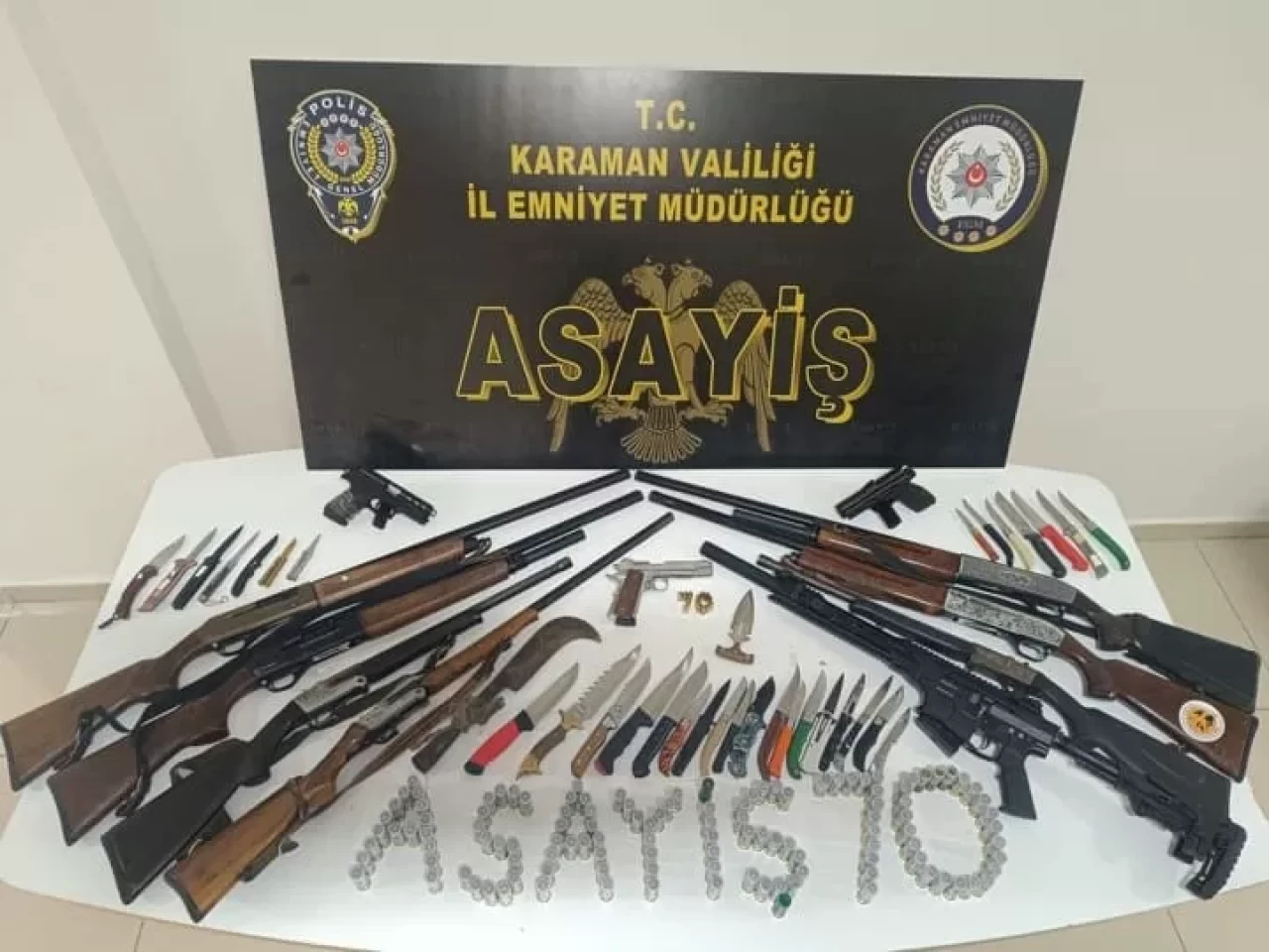 Karaman’da polis operasyonu: Tarihi eser ve uyuşturucu ele geçirildi