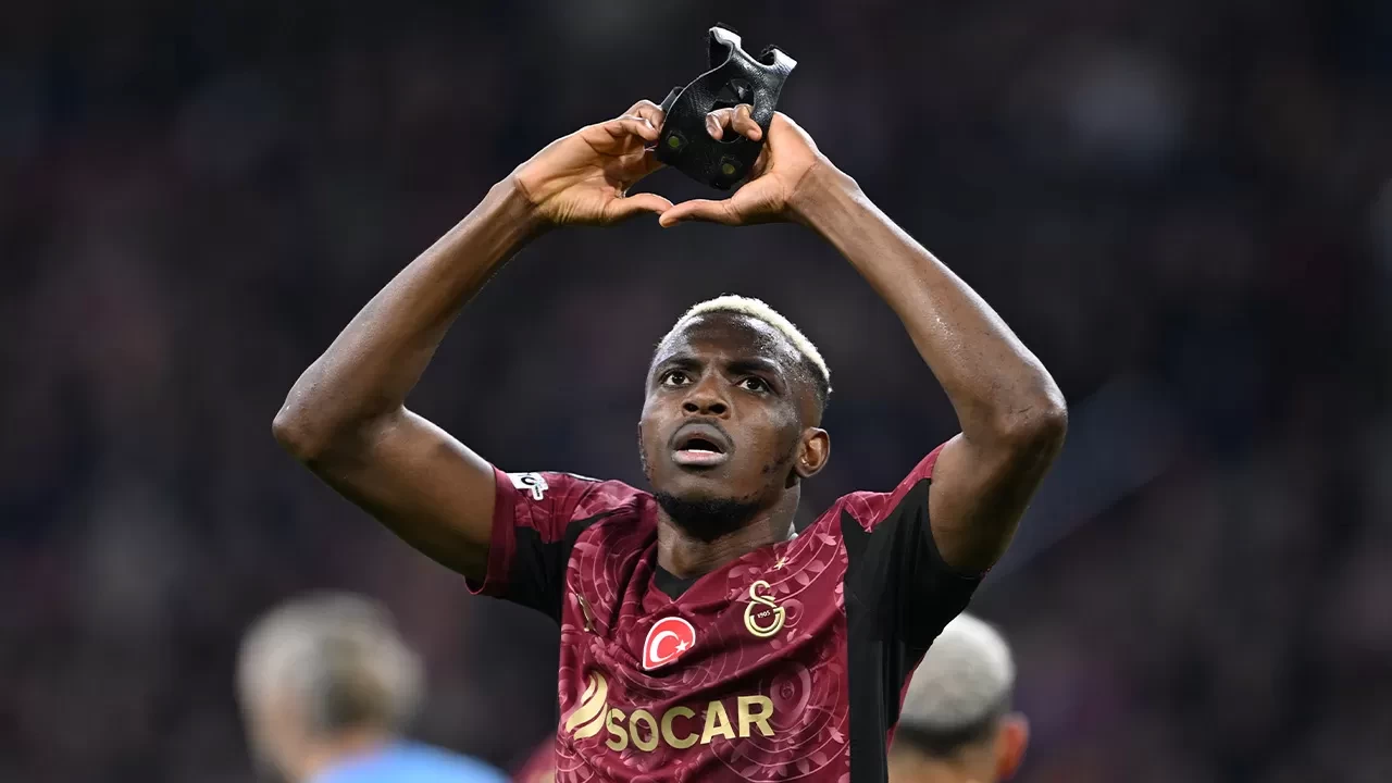 Victor Osimhen, Şampiyonlar Ligi’nde gol krallığına yükseldi