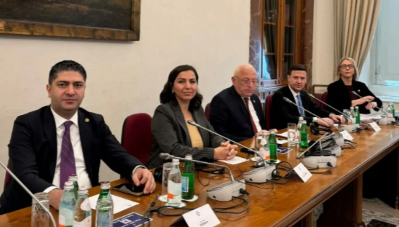 Roma'da kritik görüşme! MHP Genel Başkan Yardımcısı Özdemir’den diplomasi mesajı