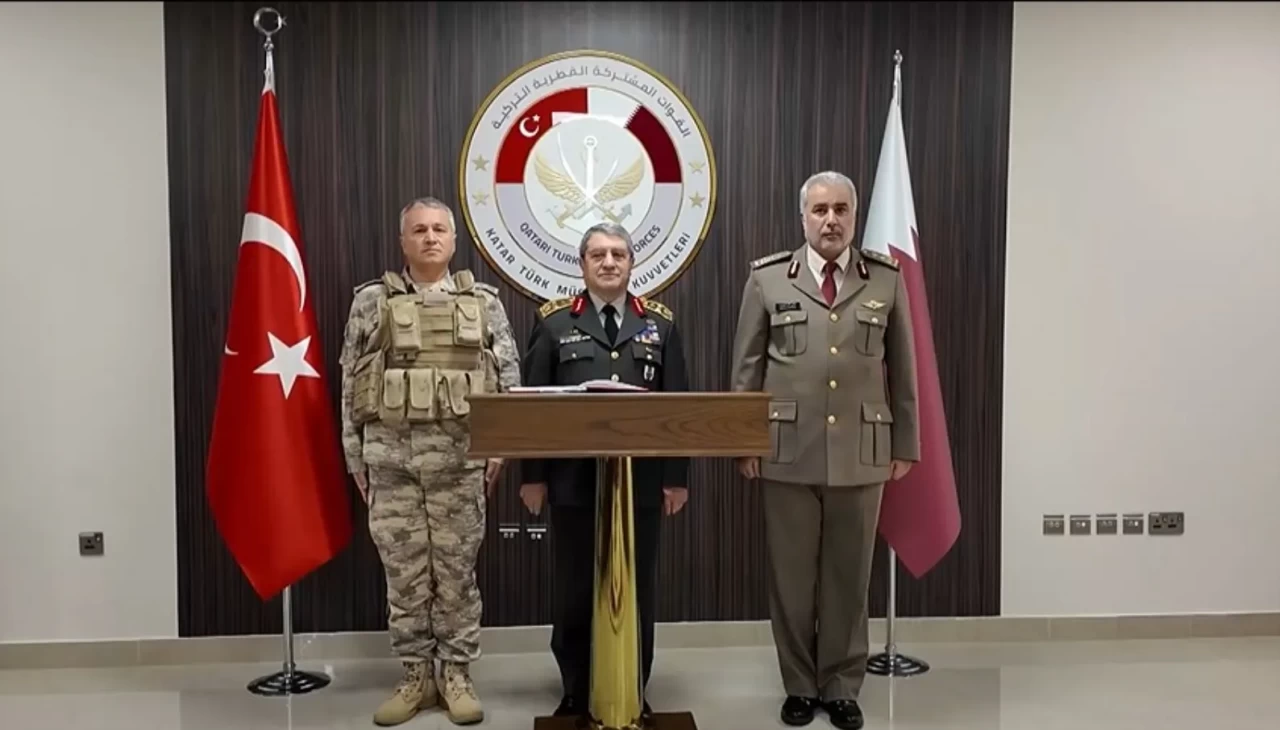 Genelkurmay Başkanı Orgeneral Selçuk Bayraktaroğlu’ndan Katar’da kritik ziyaretler
