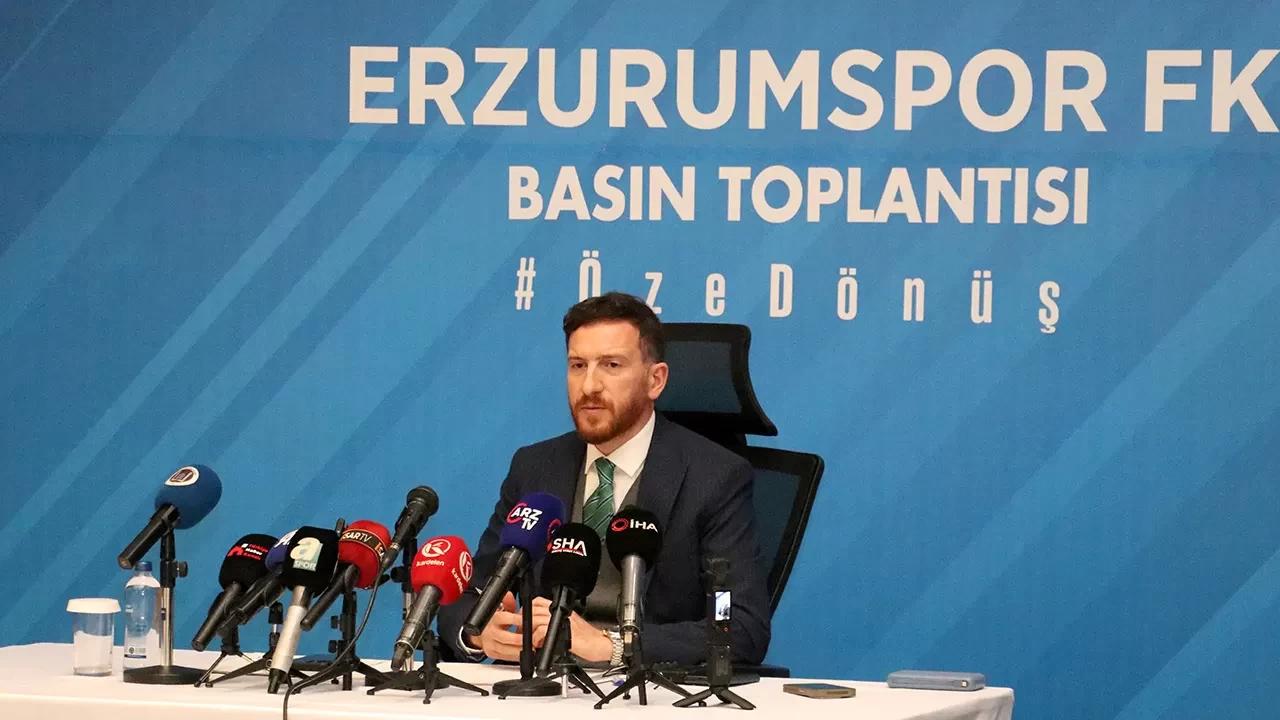 Erzurumspor FK Başkanı Ahmet Dal: “Takımımız bugün çok daha farklı bir oyun oynuyor”