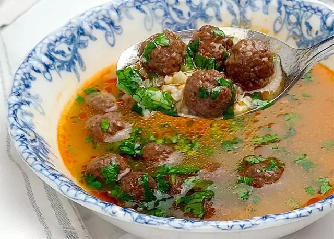 Antakya Mutfağından Besleyici ve Nefis Aya Çorbası Tarifi