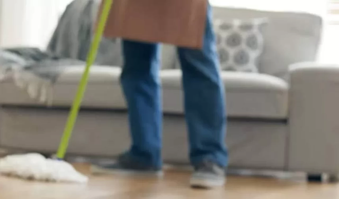 Ev hanımlarının sırrı! 1 kaşıkla tüm lekeler yok oluyor