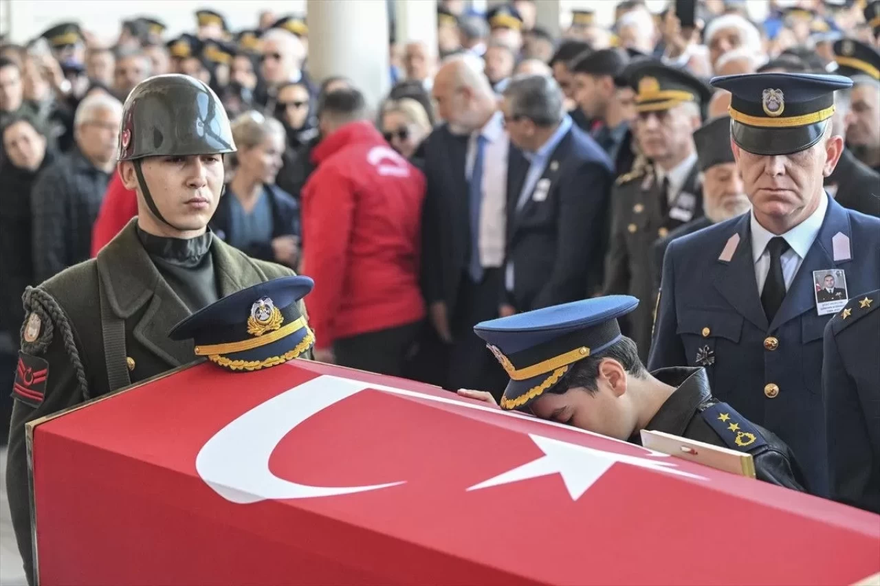 Şehit Pilot Yarbay Gökhan Korkmaz'a son görev...