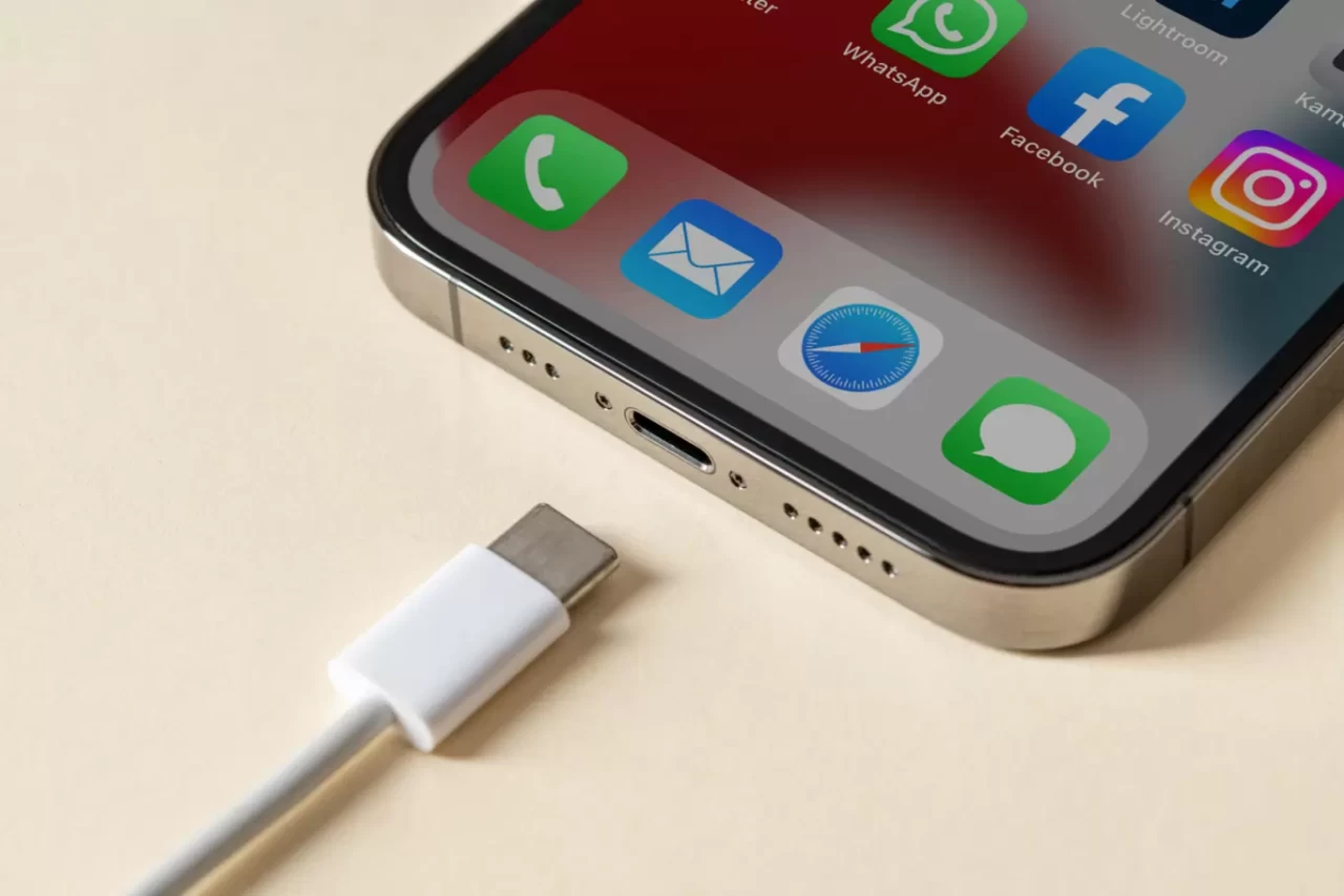 iPhone piliniz hızla bitiyor mu? İşte hemen kapatmanız gereken 3 kritik ayar!