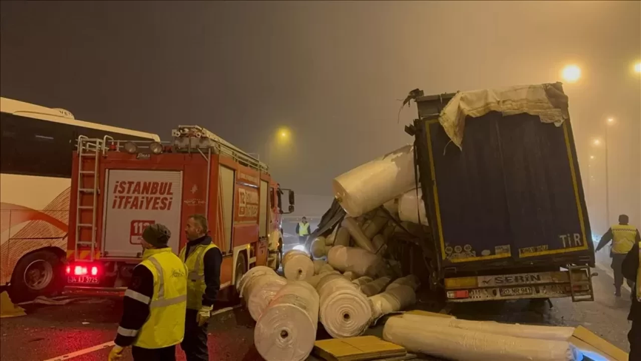 İstanbul'da otobüs şoförünün öldüğü, 18 kişinin yaralandığı kazada tır sürücüsüne dava