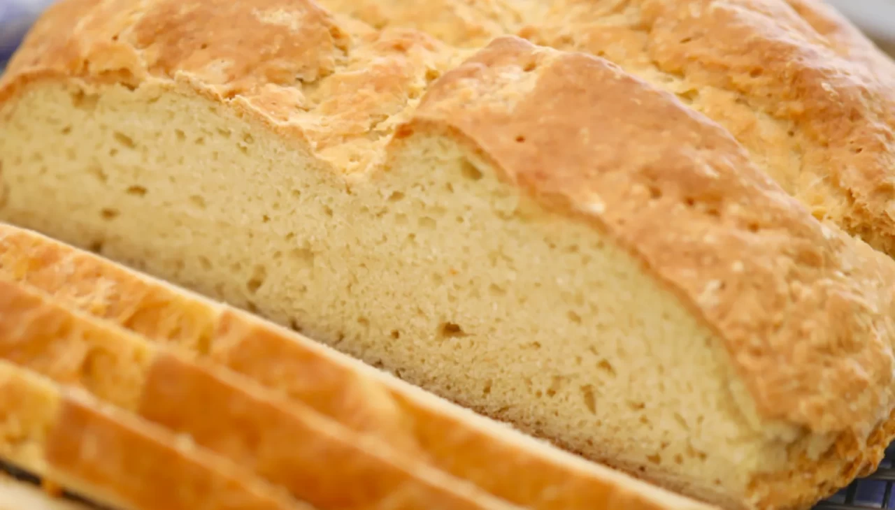 Ekmeğin mayalanmasını beklemenize gerek yok! İşin sırrı sadece bir şişe soda