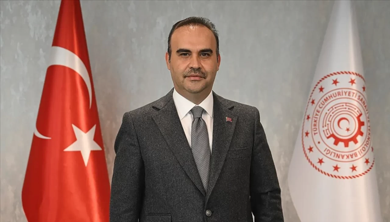 Sanayi ve Teknoloji Bakanı Mehmet Fatih Kacır: Teknoloji bizi bölmemeli, yapay zekayı insanlık yararına kullanmalıyız