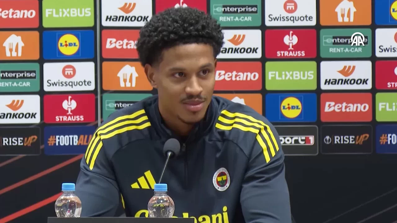 Jayden Oosterwolde: “İstediğim seviyede değilim ama oraya doğru gidiyorum”