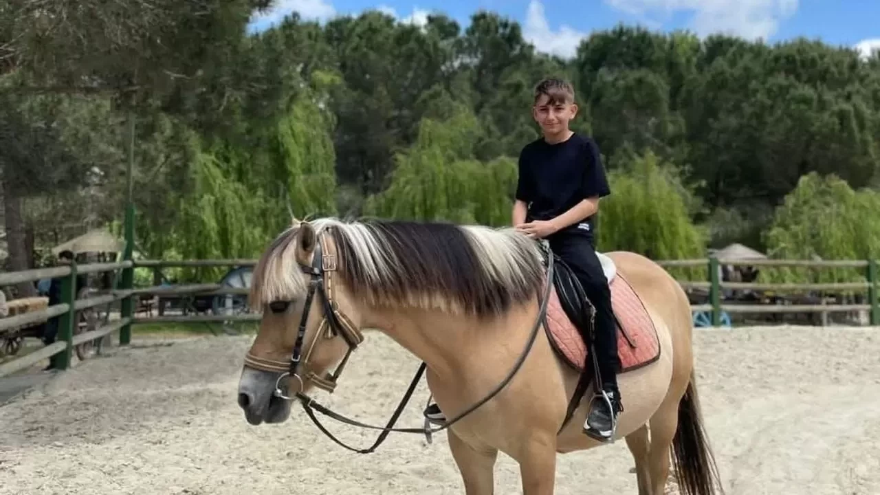 Evinde Ölü Bulunan Eren Yılgın Kimdir? Ölüm Nedeni Ne?