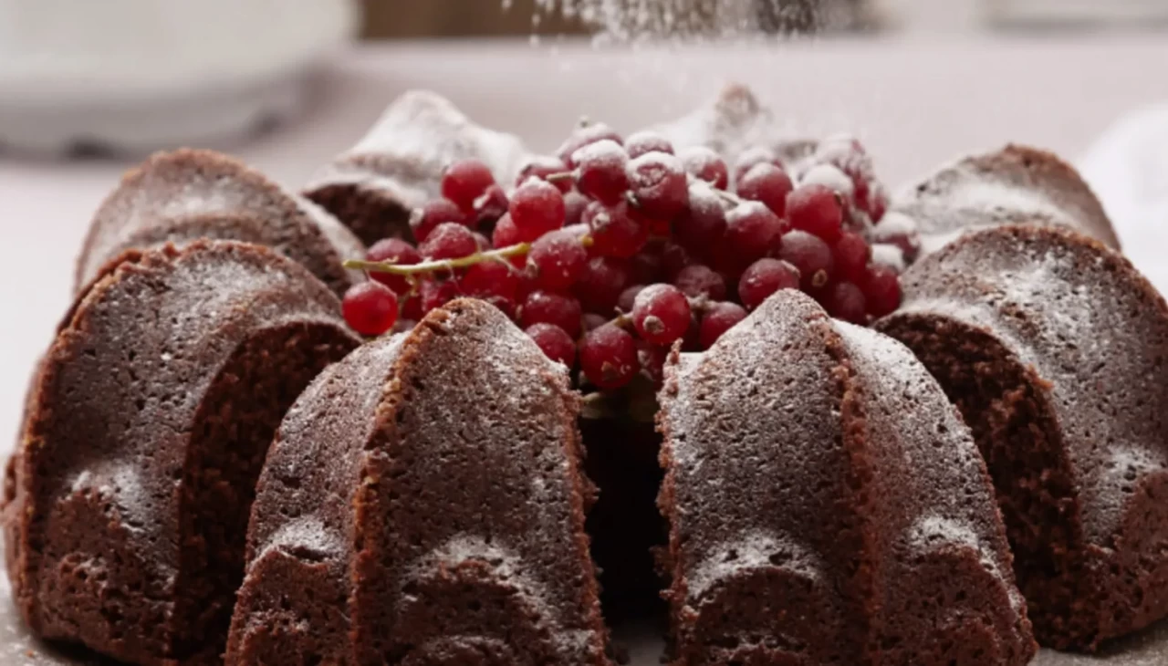 Bu koku mahalleyi ayağa kaldırır! MasterChef’in meşhur kestaneli kek tarifi