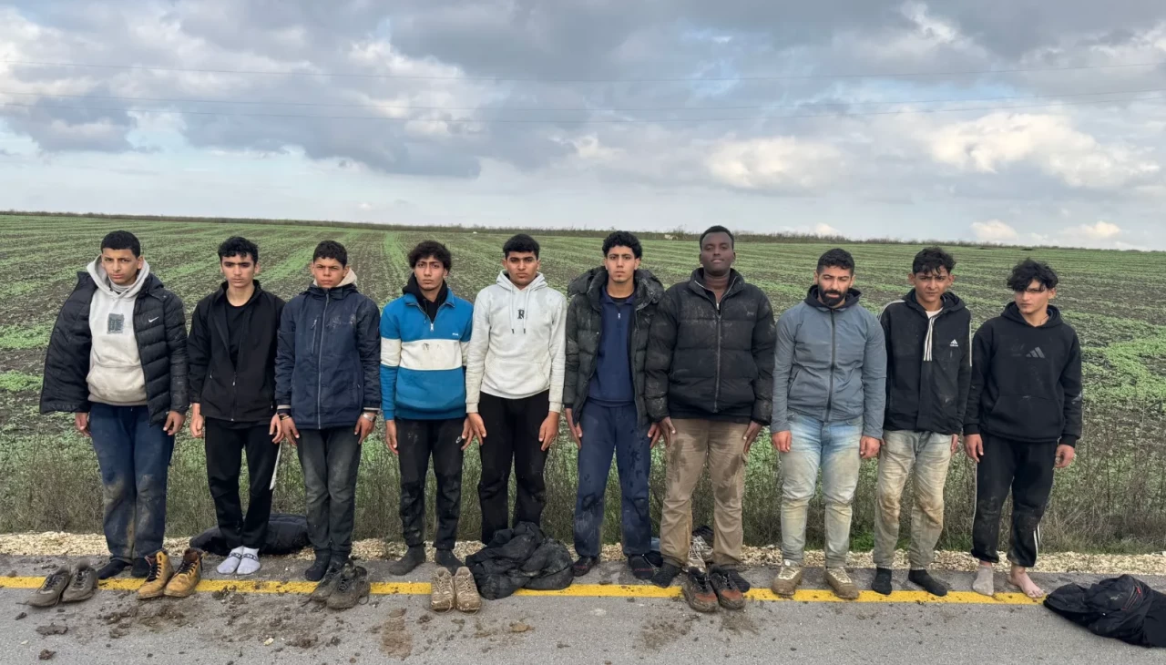 Edirne’de yasa dışı geçiş hazırlığı: 10 kaçak göçmen yakalandı