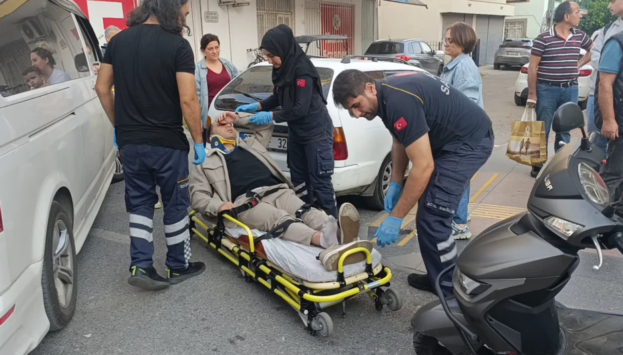 Manavgat’ta aynı cadde üzerinde 5 dakikada 2 motosiklet kazası!