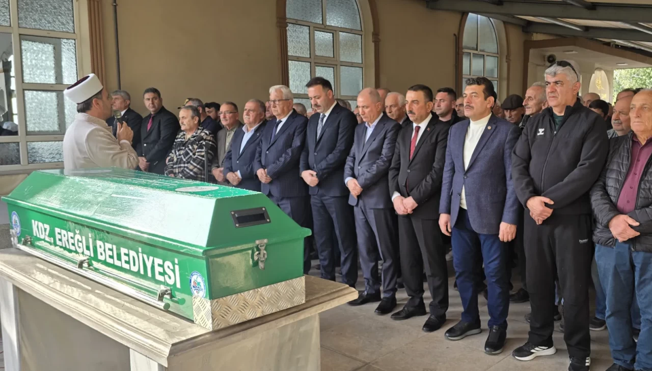 AK Parti Genel Başkanvekili Efkan Ala’nın eniştesi son yolculuğuna uğurlandı