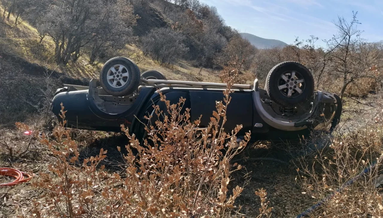 Kayıp olarak aranan öğretmen, devrilen kamyonette ölü bulundu