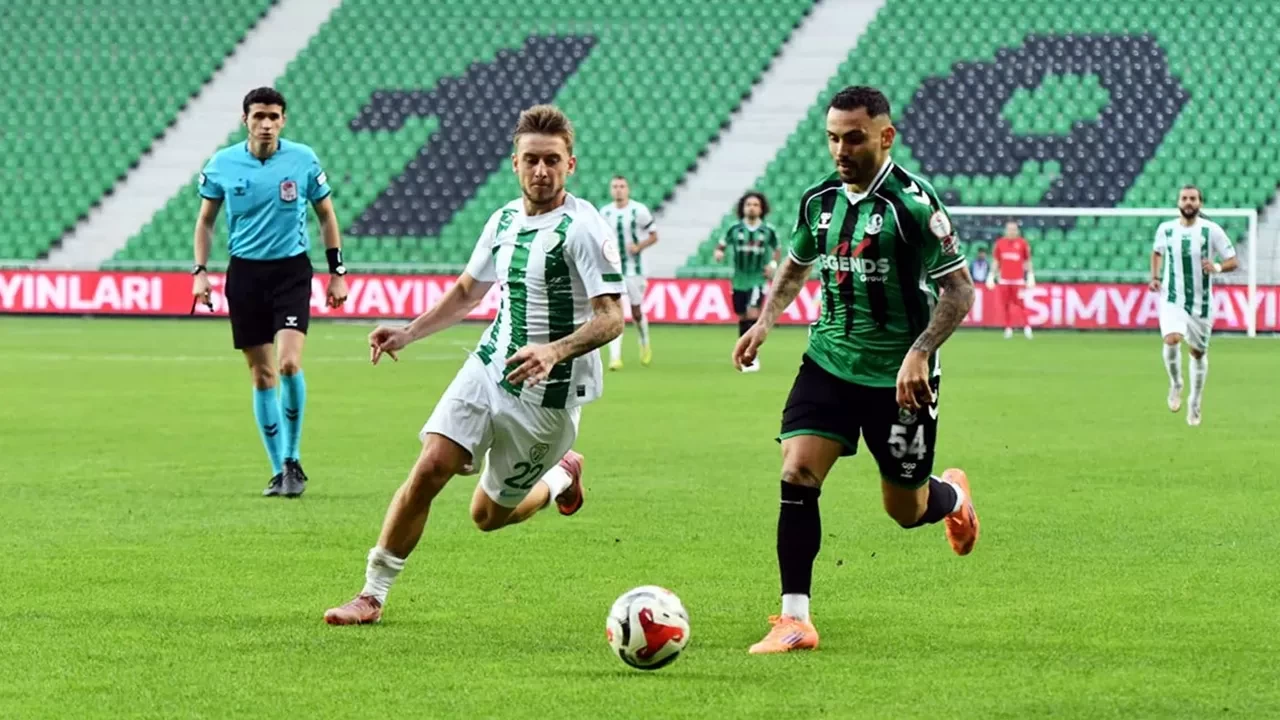 Sakaryaspor evinde yıkıldı: Serik Spor 5 gollü maçta kazandı