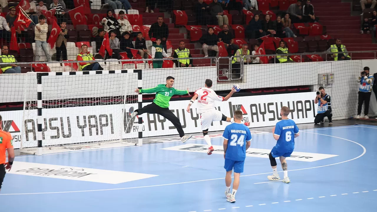 A Milli Erkek Hentbol Takımı, Güney Kıbrıs’ı farklı yenerek ikinci tura yükseldi