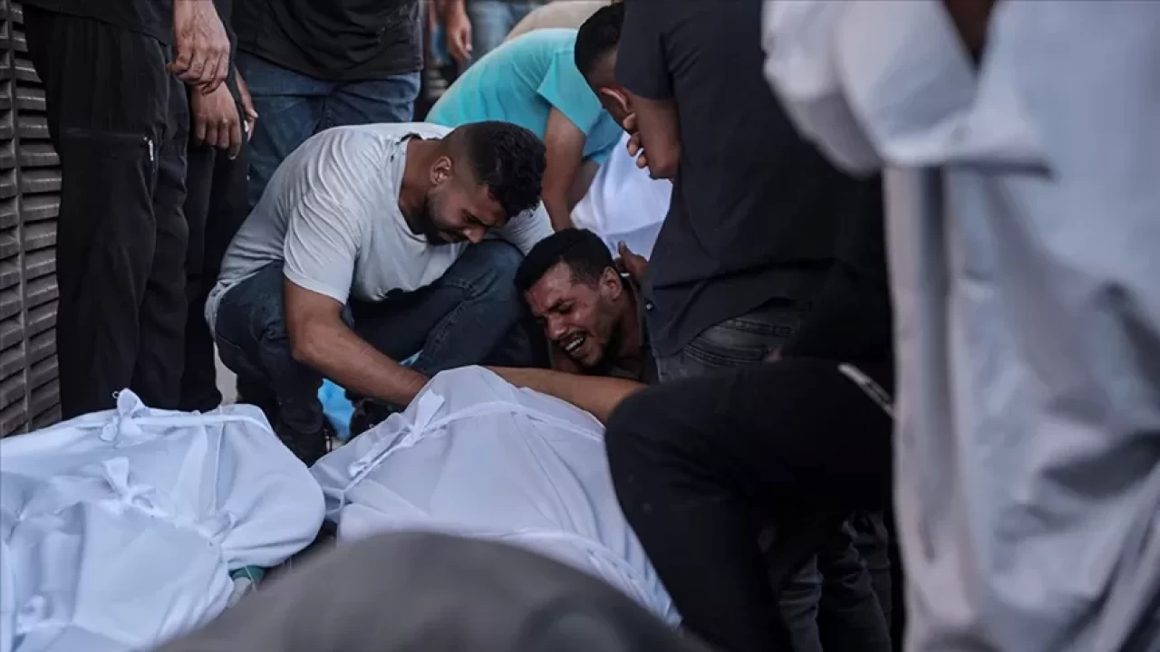 Katil İsrail'in Gazze'ye saldırılarında can kaybı 68 bin 875'e çıktı