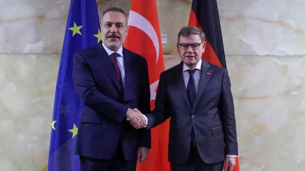 Alman bakan Wadephul'dan kritik Türkiye açıklaması